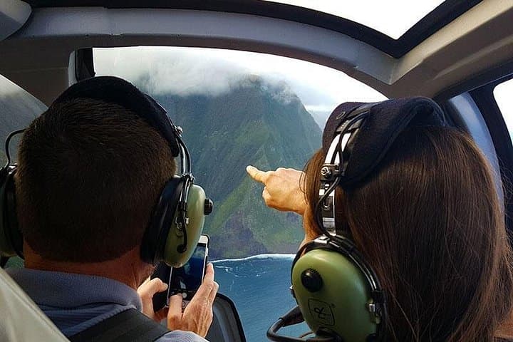 Hawaiian Odyssey Helicopter Tour: Maui, Molokai & Lanai Scenic Flight photo 2