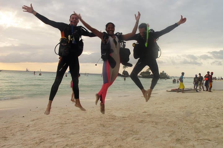 PADI Open Water Diver Certification in Boracay — 4-Day Scuba Course photo 5