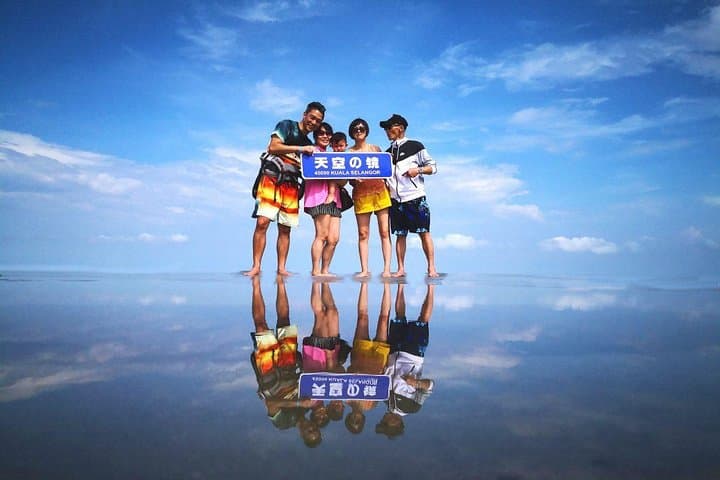 Sky Mirror (Sasaran Beach) Day Tour from Kuala Lumpur — Reflective Sandbar Experience photo 6