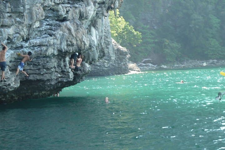Krabi Speedboat Island Hop: Phra Nang, Chicken, Tup-Mor & Poda photo 4