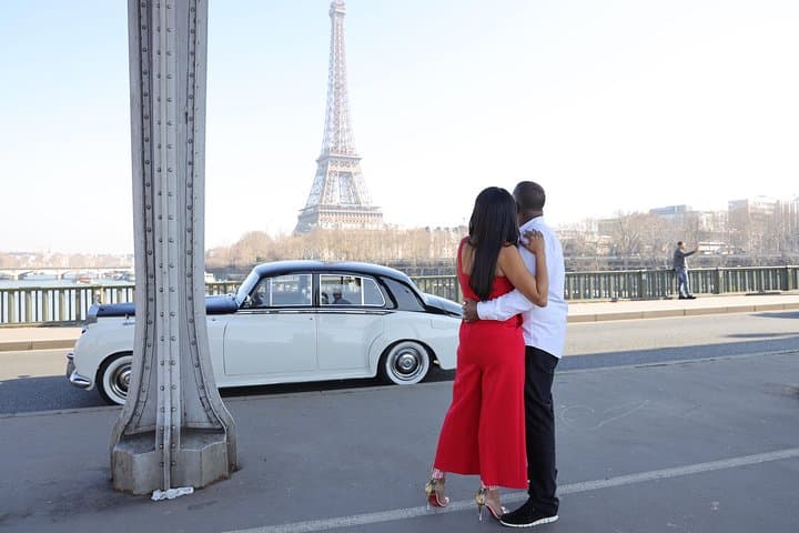 Paris in a Vintage Rolls‑Royce: Private 2‑Hour Champagne Chauffeur Tour photo 4