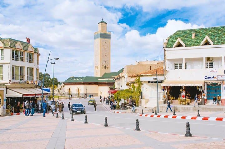 Middle Atlas Day Hike from Fez: Ifrane & Azrou Excursion photo 2