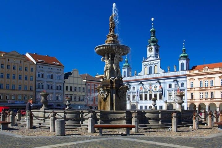 Private One-Way Sightseeing Transfer from Cesky Krumlov to Prague via Holašovice & Hluboká photo 2