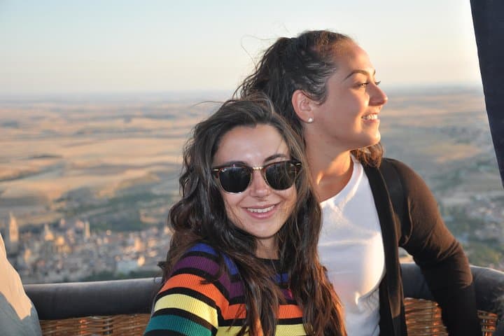 Sunrise Hot-Air Balloon Flight Over Segovia: Private Sunrise Ride with Madrid Transfer photo 6
