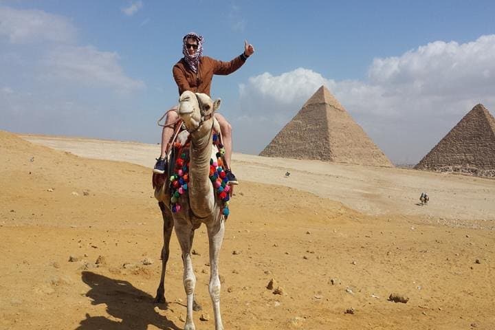 One-Day Giza Pyramids, Egyptian Museum & Hanging Church Tour from Cairo photo 3