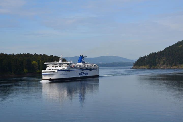 Vancouver to Victoria & Butchart Gardens Day Tour — Ferry, Harbour Sights, and 55-Acre Gardens photo 6