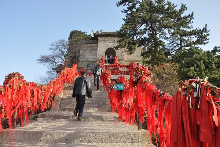 Mt. Huashan Day Trip from Xi'an — Cable Car, West–Middle–North Peak Hike photo 5