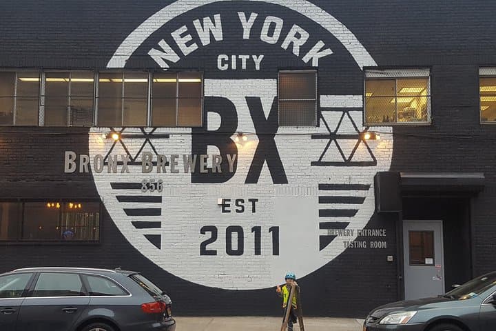Private NYC Sightseeing Bike Tour — Central Park, Brooklyn Bridge & Hidden Gems photo 4