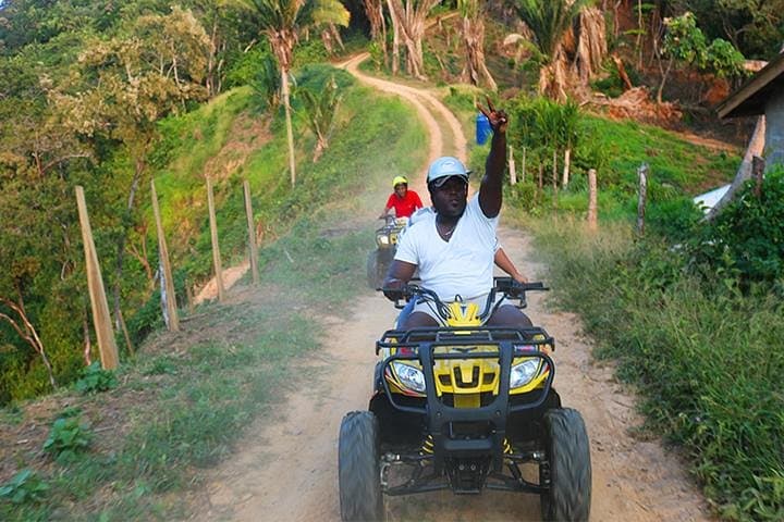 Roatan 4x4 ATV Village Exploration: Coastal Villages & Chocolate Factory