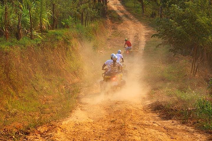 Roatán Jungle & Beach ATV Adventure — Sandy Bay to West End Ride photo 6