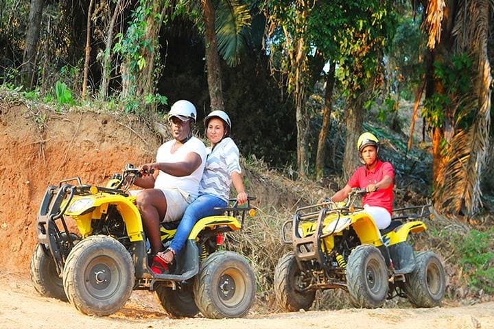 Roatán Jungle & Beach ATV Adventure — Sandy Bay to West End Ride photo 5