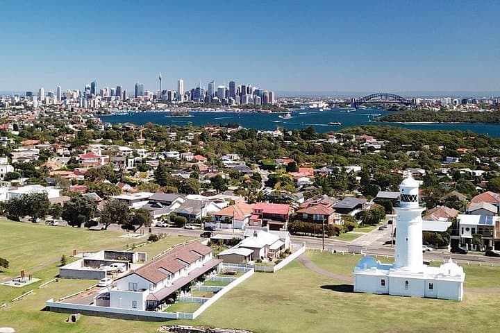 Private Sydney Coastal Escape: Luxury SUV Tour of Harbour & Beaches photo 4