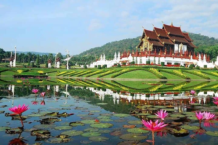 Ascend Doi Suthep: Wat Phra That Temple & Phu Ping Palace Half-Day Tour photo 2