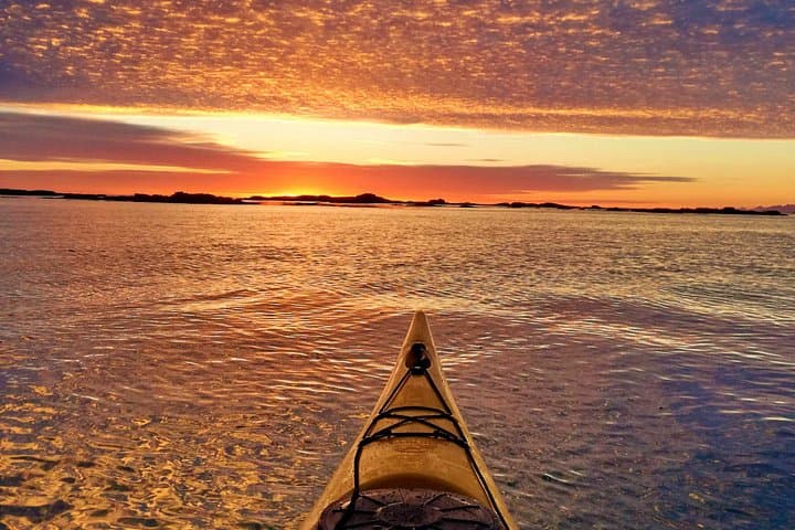 Midnight Sun Kayak in Eggum, Lofoten — Evening Kayak Under the Midnight Sun photo 4