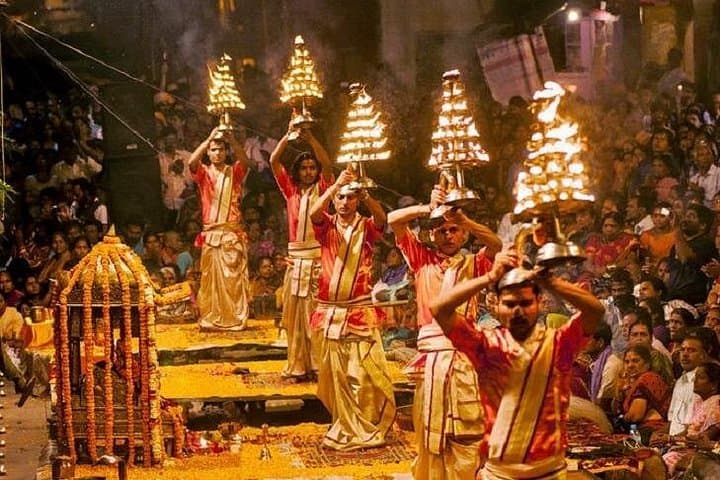 Varanasi 2-Day Private Tour from Delhi: Sunrise Ghats, Sarnath & Ganges Aarti photo 4