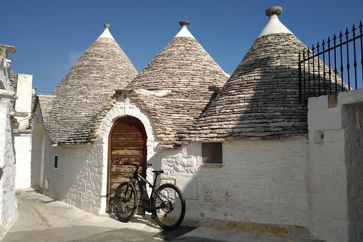 E‑Bike Through Trulli: Alberobello & Valle d'Itria Wine Tour photo 2