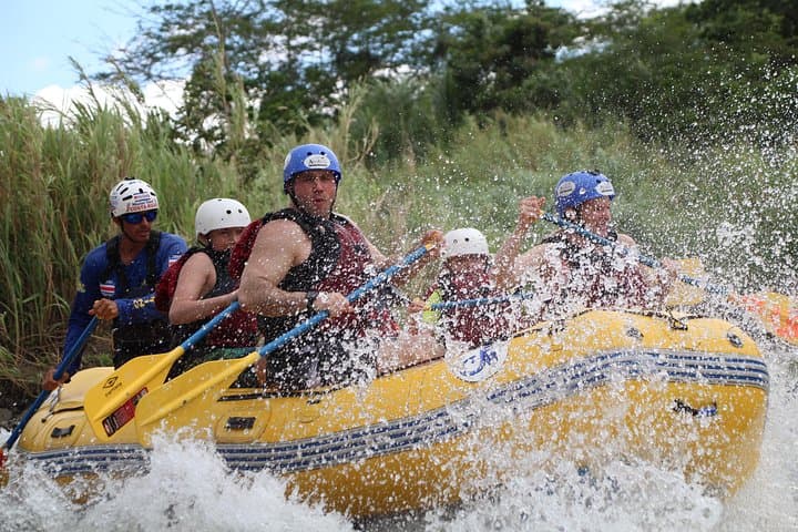 Balsa River White-Water Rafting (Class II–III) from La Fortuna photo 3