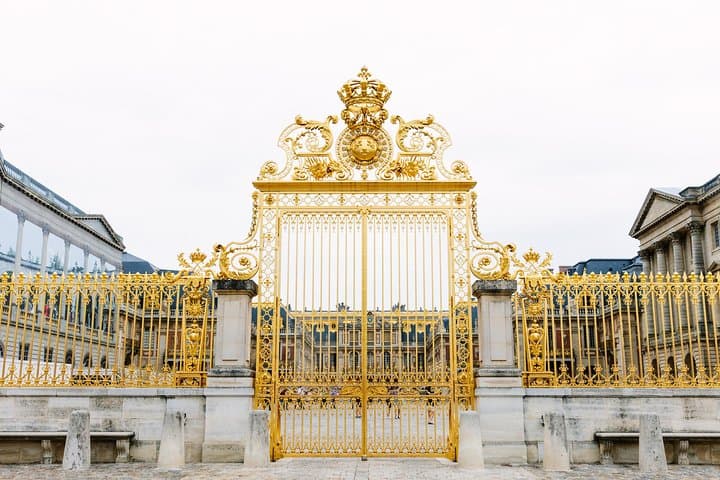 Versailles Palace and Gardens Walking Tour: Skip-the-Line Half-Day from Paris photo 4