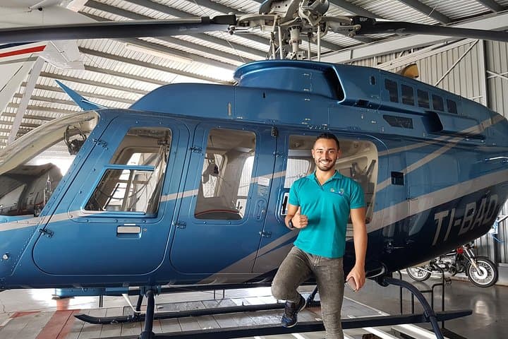 Coastal Rainforest Helicopter Flight: Private 1‑Hour Tour from San José photo 3