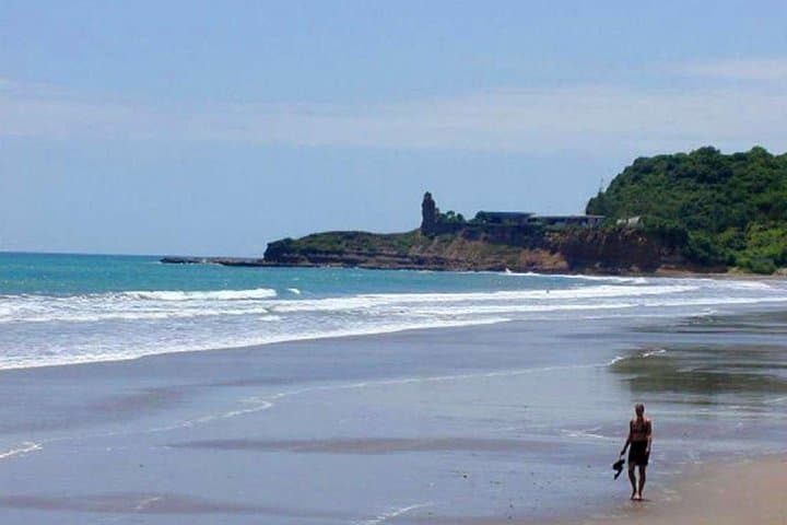 Full-Day Montañita Surf and Beach Trip from Guayaquil photo 5