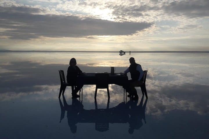 Stargazing on the Uyuni Salt Flats: Night Tour from Uyuni