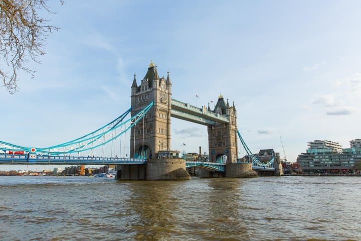 Tootbus London Hop-On Hop-Off Bus Tour with Thames River Cruise photo 4