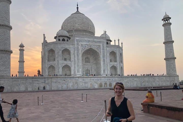 Agra to Jaipur: 2-Day Private Transfer with Local Licensed Guides (Taj Mahal, Agra Fort, Amer Fort) photo 3