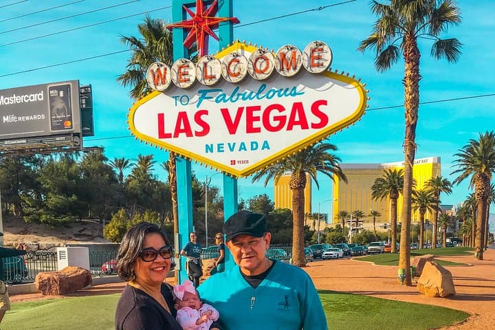 Private Las Vegas Airport Transfer — Fast Pickup to Strip & Fremont Hotels photo 3