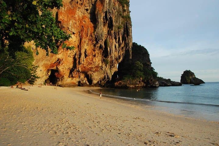 Railay Beach Rock Climbing: Krabi’s Ultimate Climbing Experience photo 6