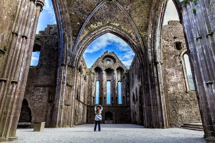 Blarney, Rock of Cashel & Cahir: Day Tour from Dublin to Historic Castles photo 2