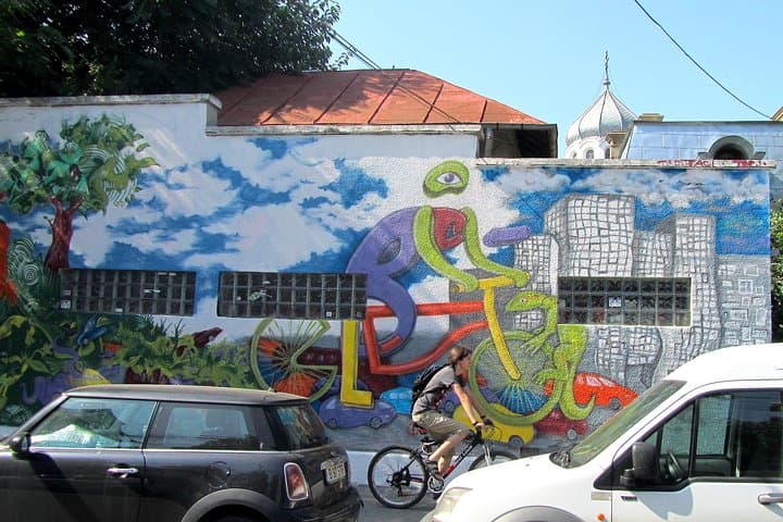 Bucharest Bike Tour: 3-4 Hour Sightseeing by Bicycle photo 3