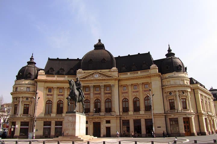 Bucharest Bike Tour: 3-4 Hour Sightseeing by Bicycle photo 5