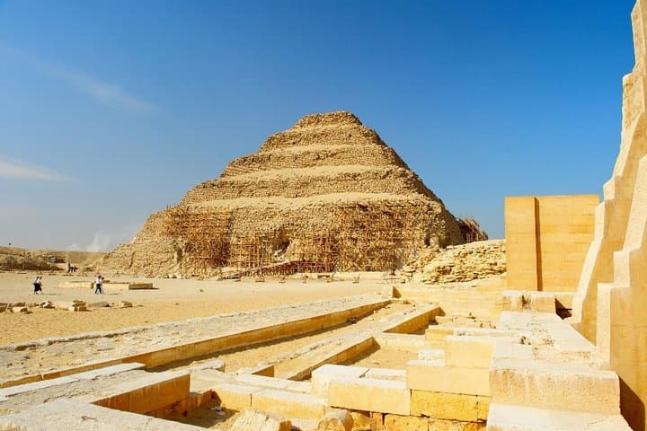 Private Day Trip to Giza Pyramids, Saqqara, Memphis & Dahshur from Cairo photo 5
