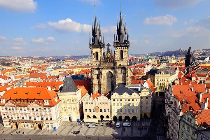 Prague City Sightseeing Tour: 2-Hour Coach Tour of Old Town, Castle & Charles Bridge photo 4