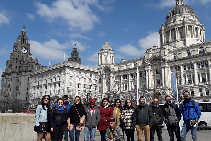 Spanish Walking Tour of Liverpool: Beatles, Cathedrals & Waterfront in 2–3 Hours photo 2