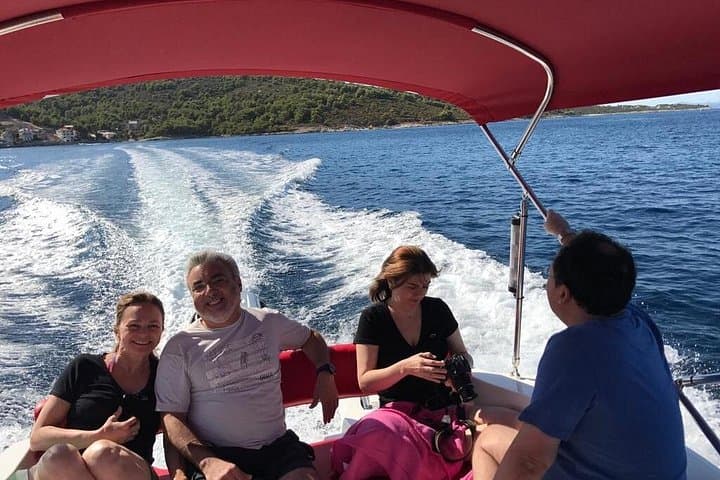Private speedboat day trip to Zlatni Rat (Golden Horn), Brač & Hvar from Split photo 3