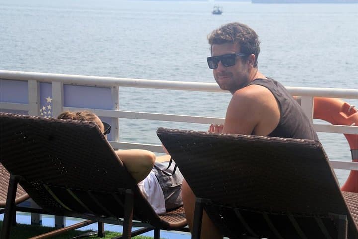Halong Bay Half-Day Cruise: Kayak Caverns, Fishing Villages & Seafood Lunch photo 3