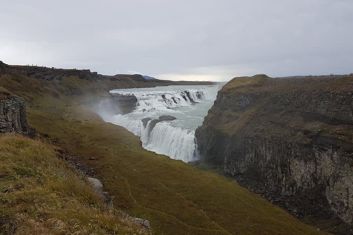 Private Golden Circle Day Trip: Thingvellir, Geysir, Gullfoss & Fridheimar photo 3