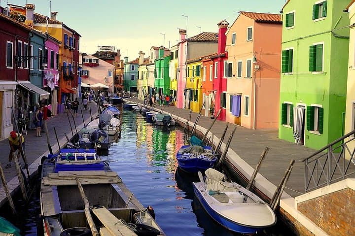 Venice 2-Day Private Tour: Gondola Ride, Doge's Palace & Lagoon Islands photo 3