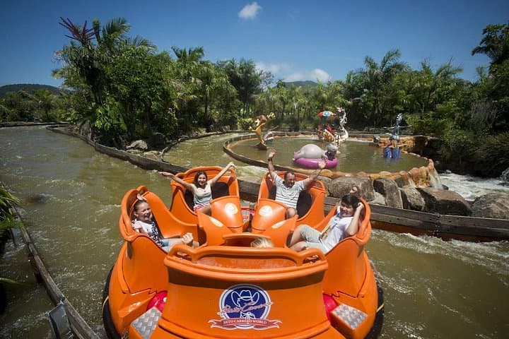 Day Trip to Beto Carrero World from Balneário Camboriú — Shared Round-Trip Transfer photo 3