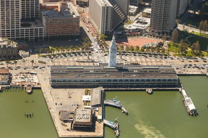 San Francisco Golden Gate Seaplane Tour — 30-Minute Aerial Flight Over the Bay photo 3