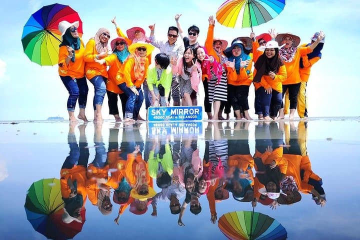 Kuala Selangor Sky Mirror Tour — Best Time & Practical Tips for the Mirror Sandbar