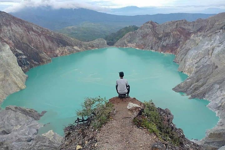 Ijen Crater Blue Fire 2-Day Trek from Bali: Sunrise, Sulfur, and Miners photo 1