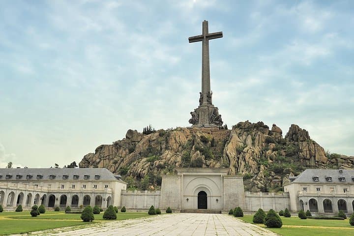 El Escorial & Valley of the Fallen: Day Tour from Madrid — History, Views, Practical Tips photo 3