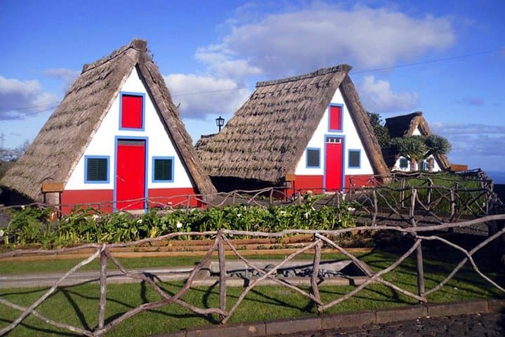 Santana Day Tour: Laurissilva Forest & Traditional Thatched Houses photo 1