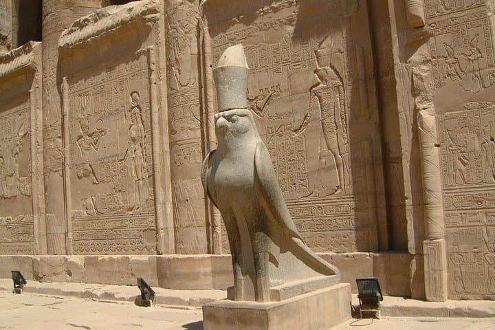 Nile Cruise from Aswan to Luxor: 4-Day River Passage & Temple Highlights photo 5