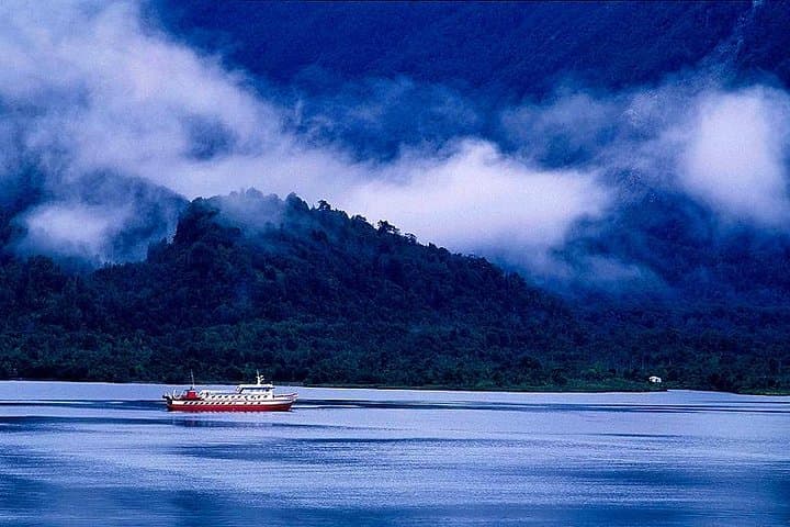 5-Day Quelat & Laguna San Rafael Discovery from Puerto Chacabuco photo 4