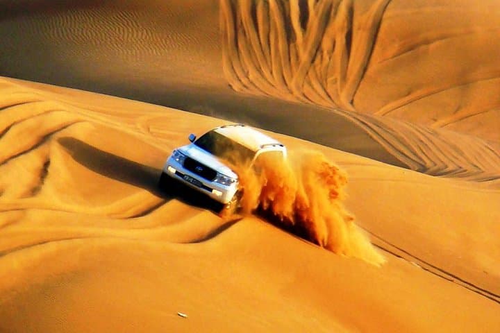 Private Dubai Dune Bashing for Groups — One Price for Up to 6