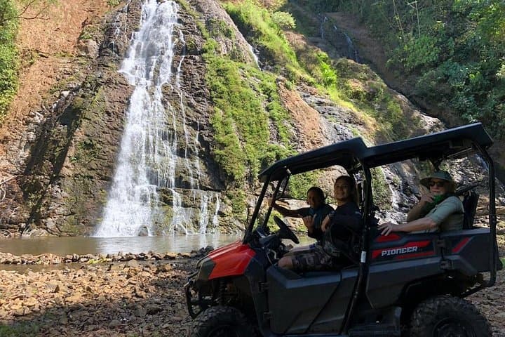 Jaco 4x4 Jungle Booze Cruise: Rainforest Bars, Waterfalls & Mountain Pueblos photo 3
