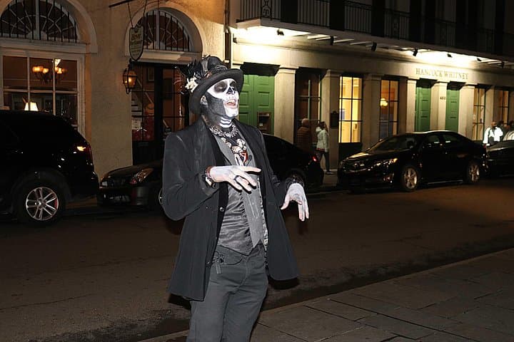 Night Walk Through New Orleans' Haunted French Quarter: Private Ghost, Voodoo & Vampire Tour photo 3